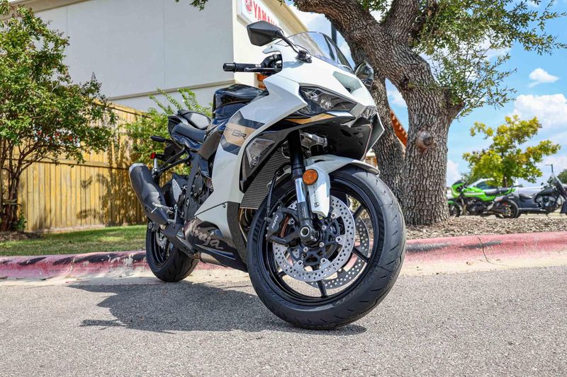 NEW 2026 KAWASAKI NINJA ZX6R ABS Image 27