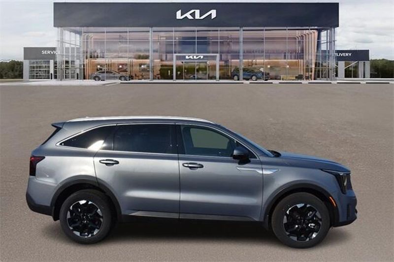 New 2025 Kia Sorento SImage 2