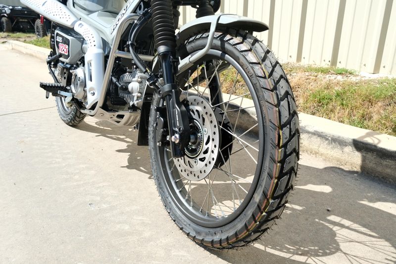 NEW 2025 HONDA TRAIL 125 Image 11