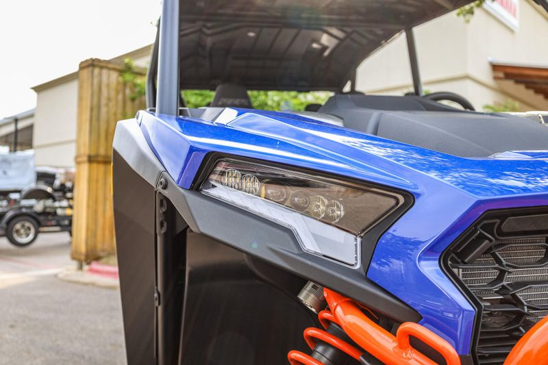 2025 Polaris RZR XP 4 1000 ULTIMATE BLUE Image 5