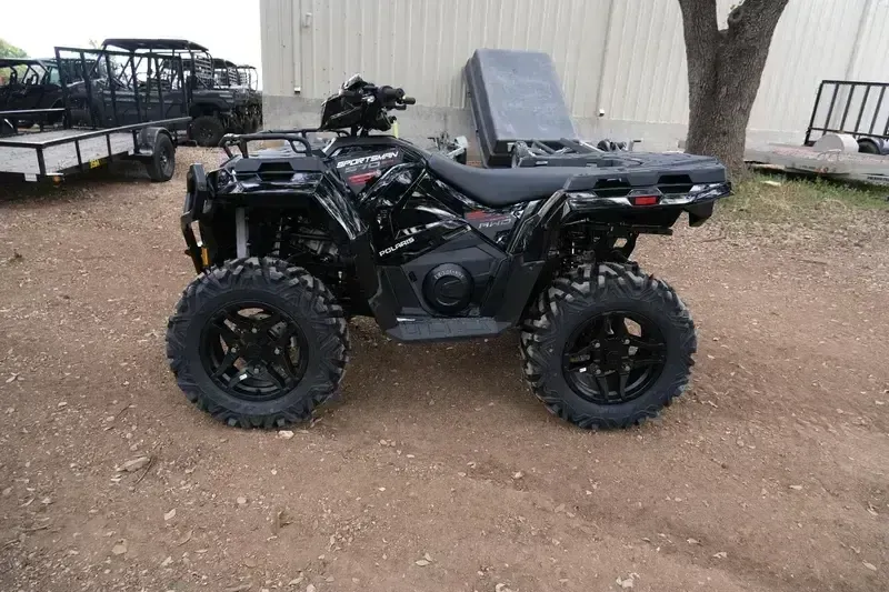 2025 Polaris SPORTSMAN 570 TRAIL ONYX BLACKImage 3