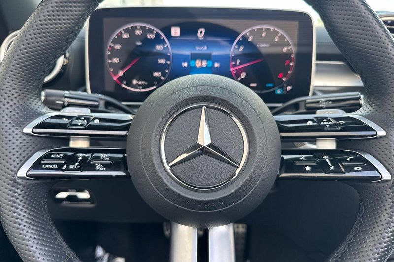 Used 2024 Mercedes-Benz CLE 300Image 27