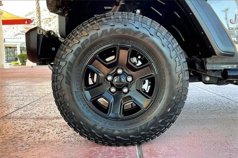 Used 2023 Jeep Gladiator MojaveImage 8