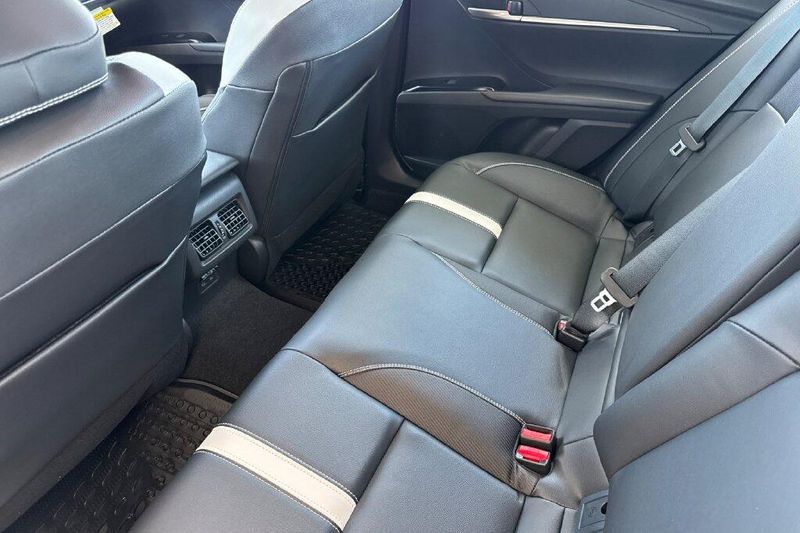 New 2026 Toyota Camry SEImage 12