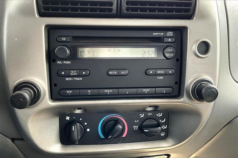 2008 Ford Ranger XLT photo 33