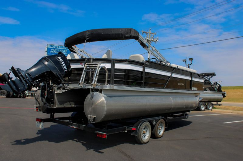 USED 2022 CREST CLASSIC FISH 220 C4 Image 5