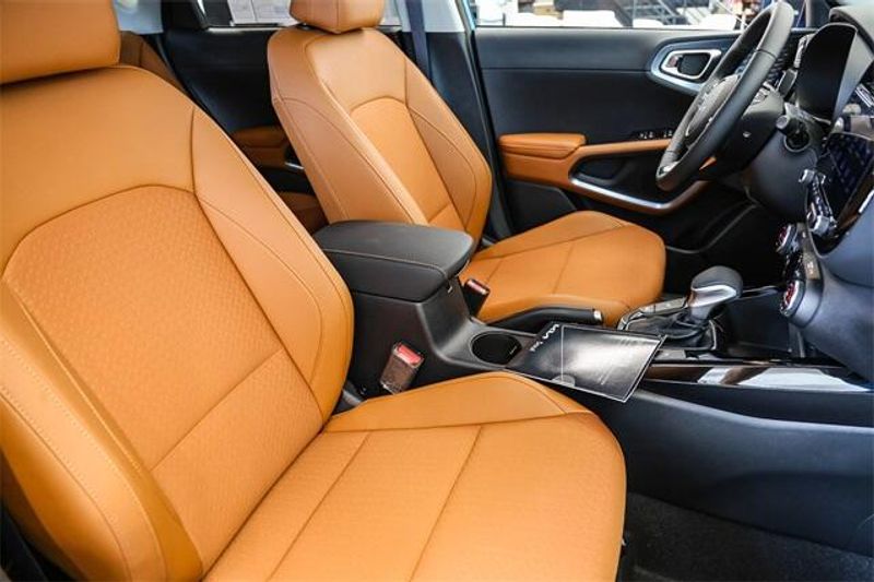 New 2025 Kia Soul EXImage 7
