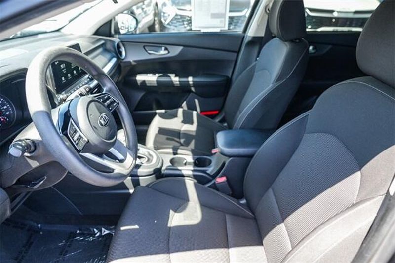 2021 Kia Forte LXSImage 18