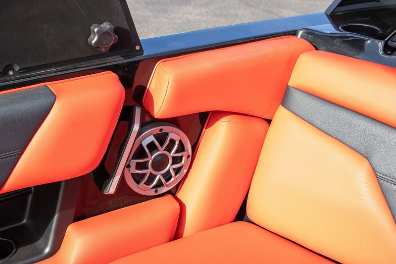 2023 AXIS A24Image 40