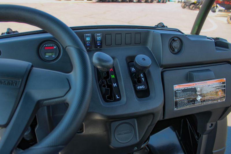 New 2026 Kawasaki MULE SX 4X4 XC LE METALLIC ONYX BLACK Image 19