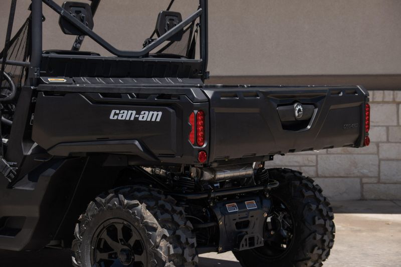 2025 Can-Am DEFENDER DPS HD9 STEALTH BLACKImage 14