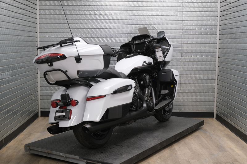 NEW 2025 INDIAN MOTORCYCLE PURSUIT DARK HORSE Image 3