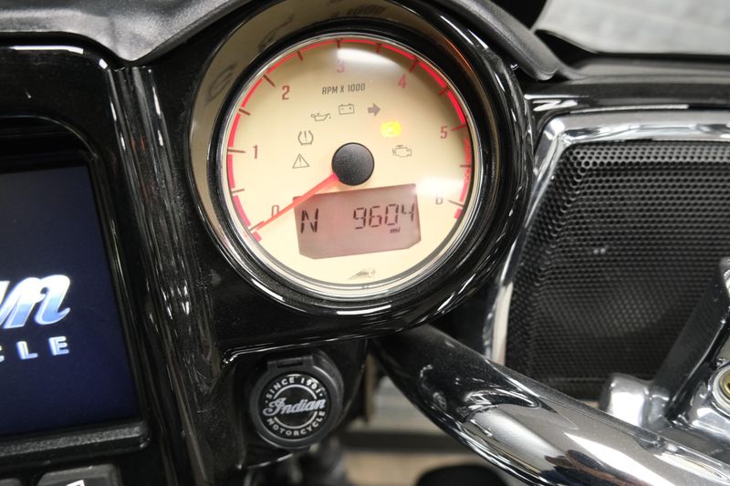 USED 2022 INDIAN MOTORCYCLE ROADMASTER Image 17