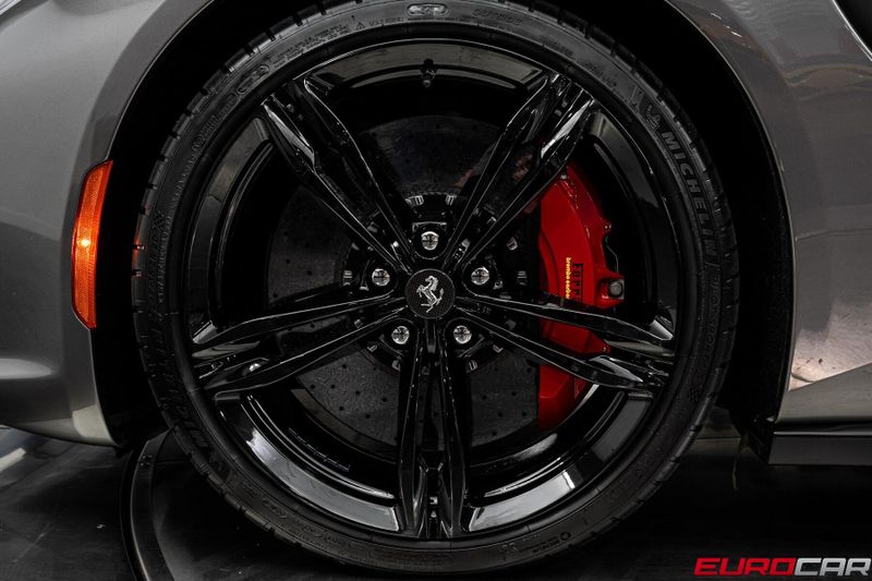 2020 Ferrari GTC4Lusso V12 *PASSENGER DISPLAY * CARBON STEERING WHEEL*Image 22