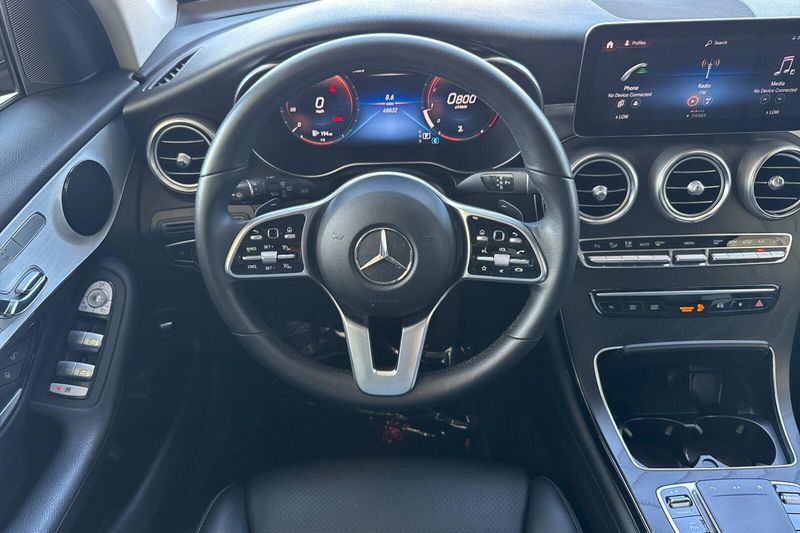 Used 2022 Mercedes-Benz GLC 300Image 16