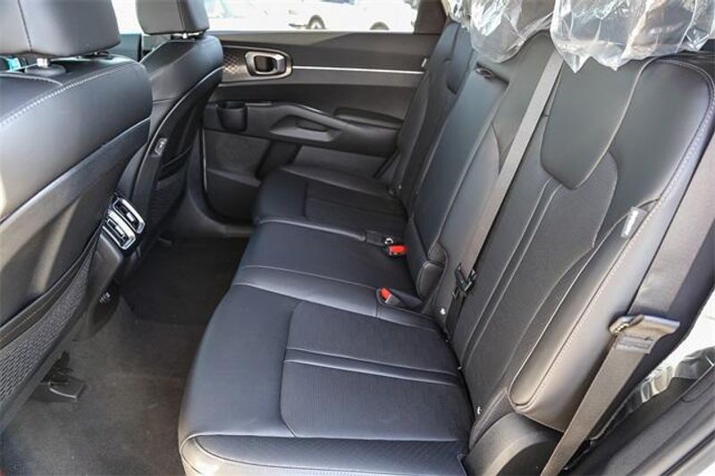 2025 Kia Sorento SImage 11