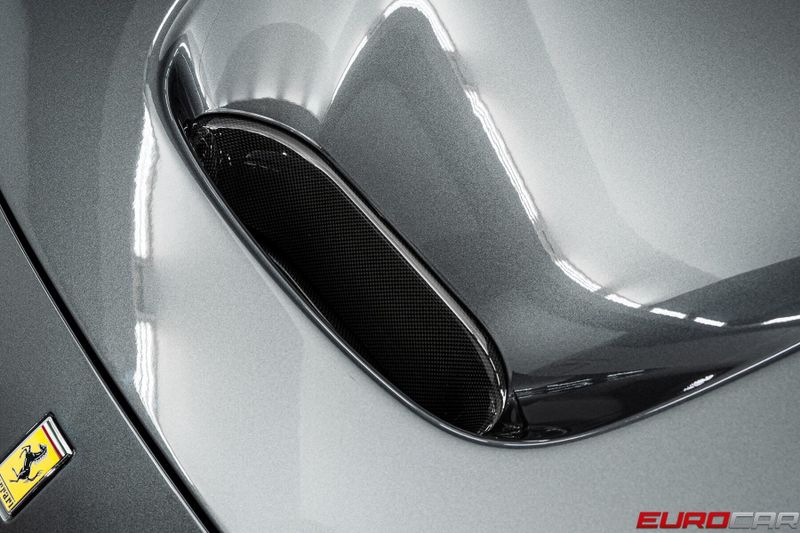 2022 Ferrari F8 Spider *HUGE CARBON OPTIONS * PASSENGER DISPLAY*Image 12