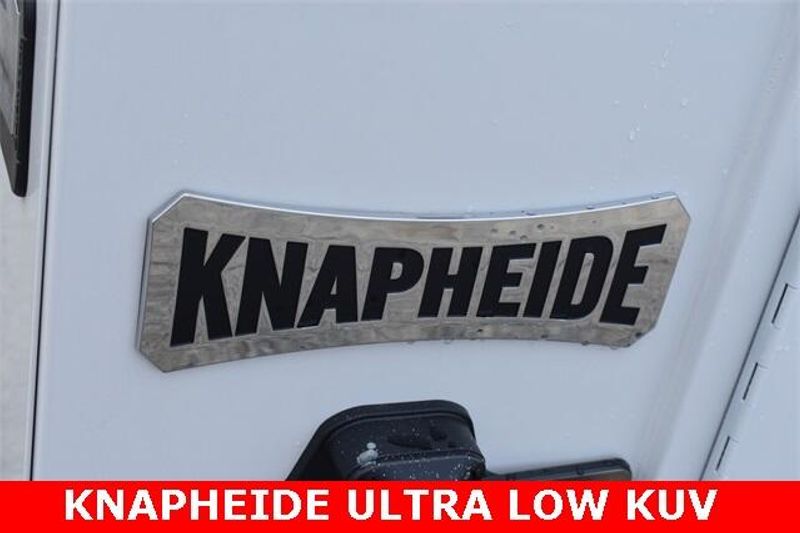 New 2025 Chevrolet Express 3500 Work VanImage 13