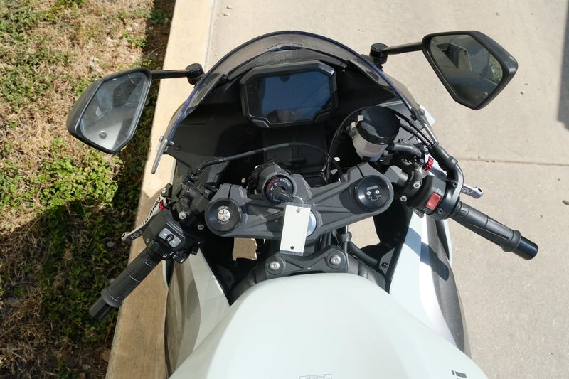 USED 2024 KAWASAKI NINJA ZX6R Image 13