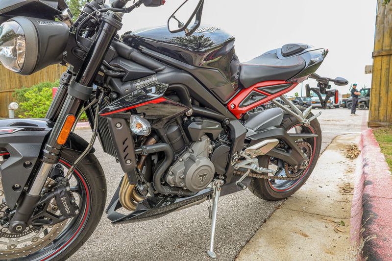 USED 2018 TRIUMPH STREET TRIPLE R Image 6