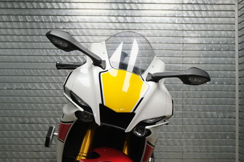 USED 2022 YAMAHA YZF-R1 Image 9