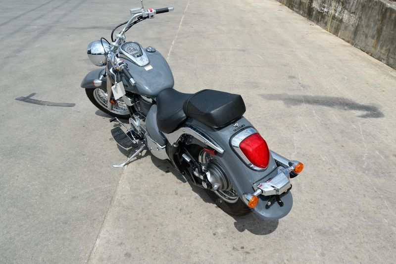 NEW 2025 SUZUKI BOULEVARD C50 Image 5