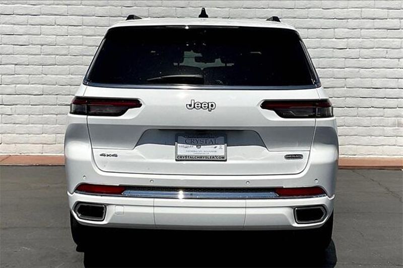 2025 Jeep Grand Cherokee L photo 3