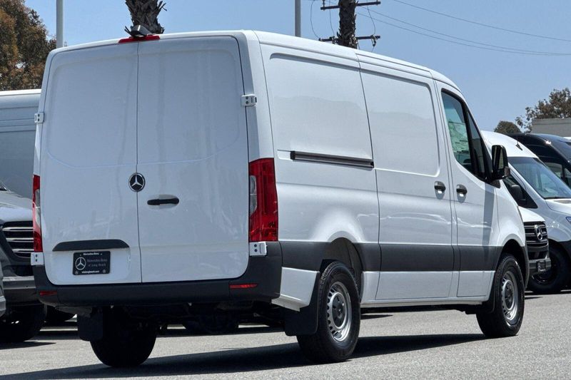 New 2026 Mercedes-Benz Sprinter 2500 Image 4