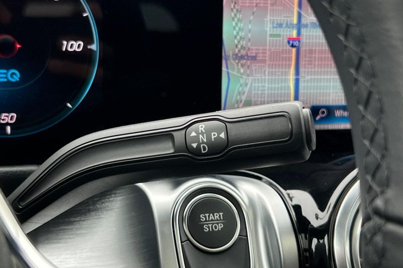 2023 Mercedes-Benz EQB 300Image 25