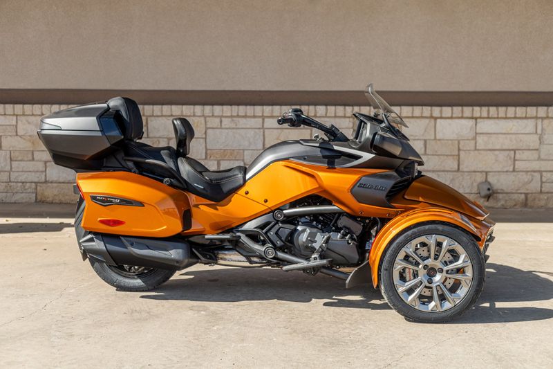 2024 Can-Am SPYDER F3 LIMITED SPECIAL SERIES COGNAC METALLICImage 2