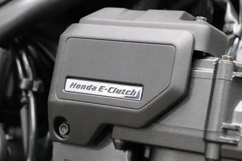 NEW 2026 HONDA REBEL 300 ECLUTCH Image 13