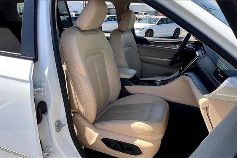 2021 Jeep Grand Cherokee L LimitedImage 6