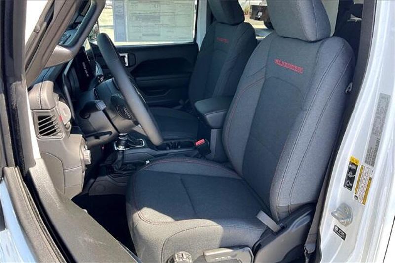 New 2025 Jeep Gladiator Rubicon 4x4Image 8