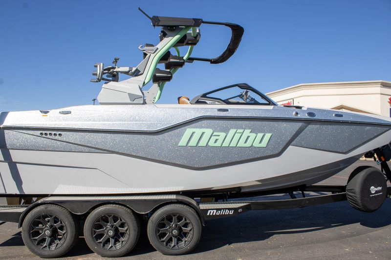 NEW 2026 MALIBU WAKESETTER M230 Image 5