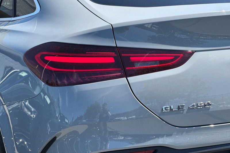 Used 2025 Mercedes-Benz GLE 450Image 33