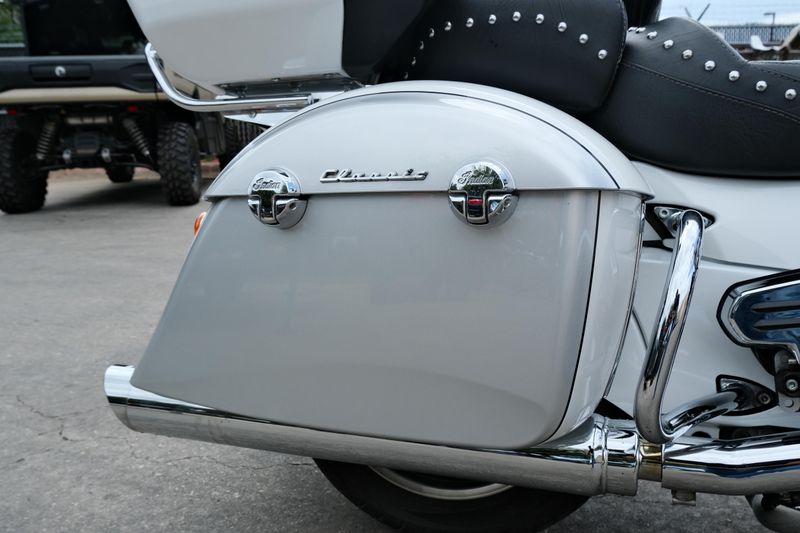USED 2019 INDIAN MOTORCYCLE ROADMASTER Image 10