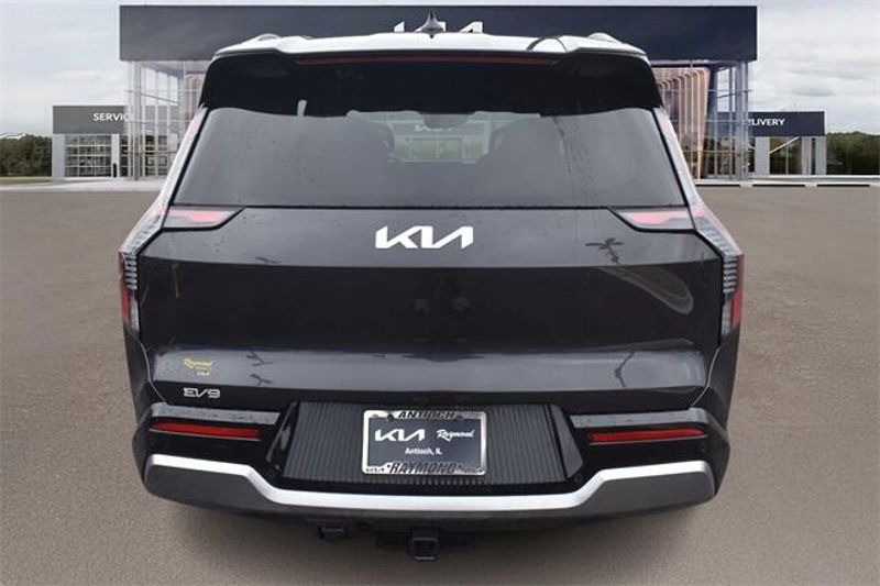2024 Kia EV9 LandImage 4