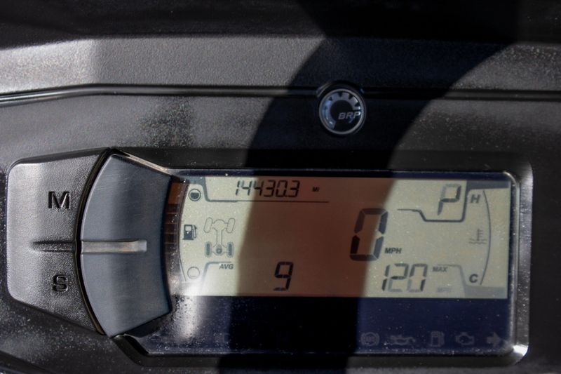 USED 2021 CAN-AM SSV DEFENDER MAX XT HD10 Image 24