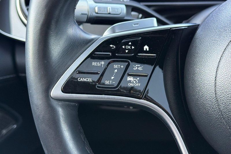 Used 2023 Mercedes-Benz EQS 450Image 29