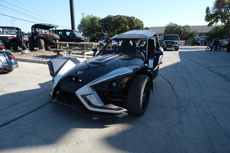 2017 Polaris SLINGSHOT SLR TURBO SILVERImage 1