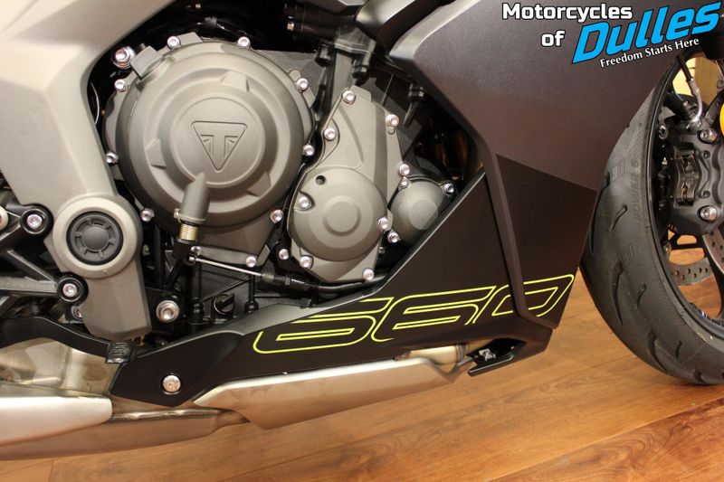 2025 Triumph Daytona 660 Image 14
