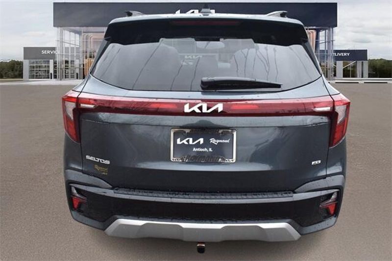 2025 Kia Seltos SImage 4