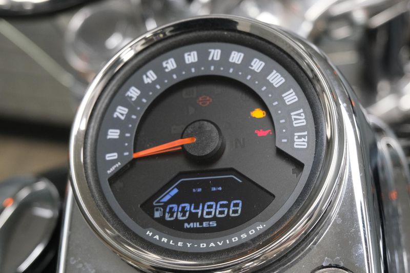 USED 2019 HARLEY SOFTAIL LOW RIDER Image 20