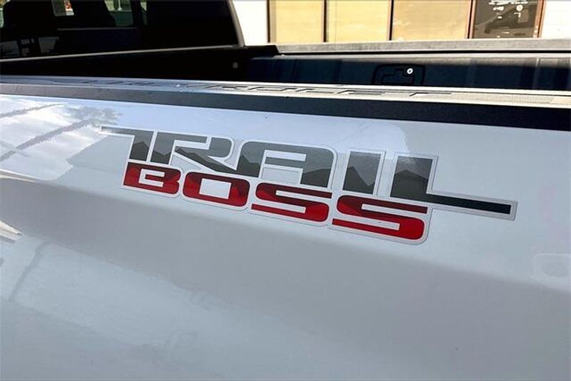 2021 Chevrolet Silverado 1500 LT Trail BossImage 7