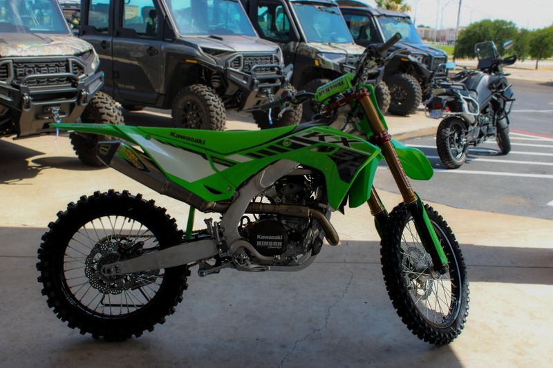 2025 Kawasaki KX450SR LIME GREEN Image 3
