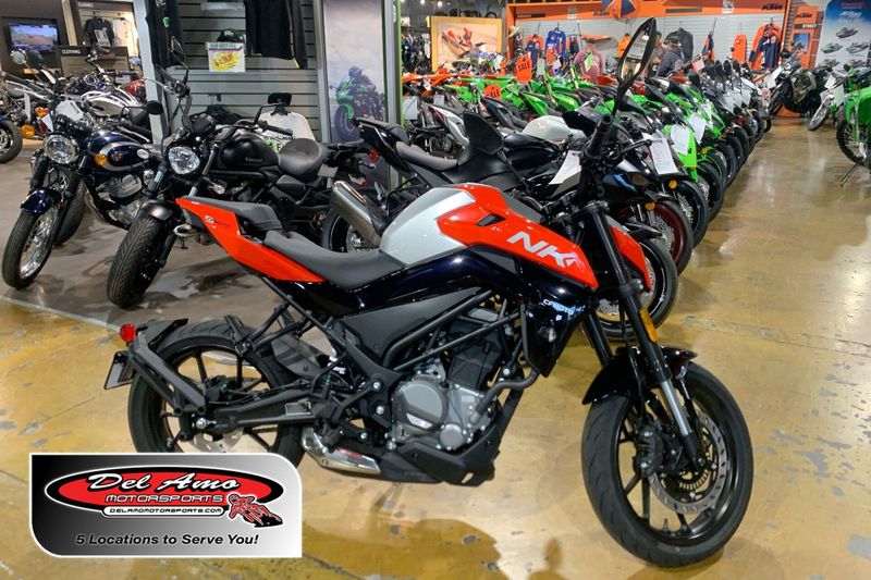 New 2025 CFMOTO 300NK Image 1