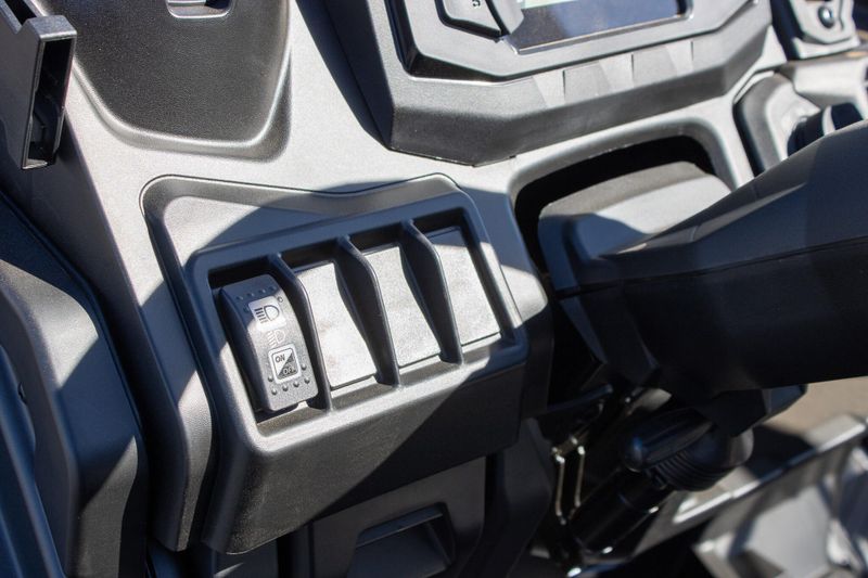 NEW 2026 CAN-AM DEFENDER MAX DPS HD7 Image 17