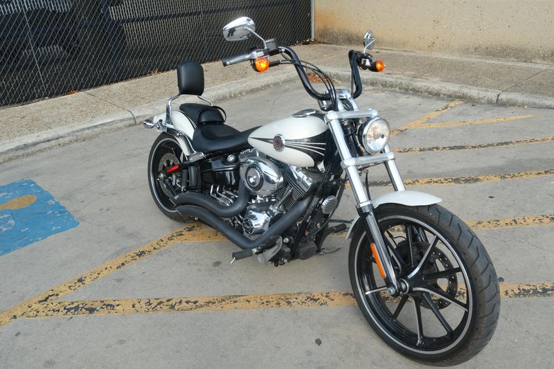 USED 2014 HARLEY SOFTAIL BREAKOUT Image 1