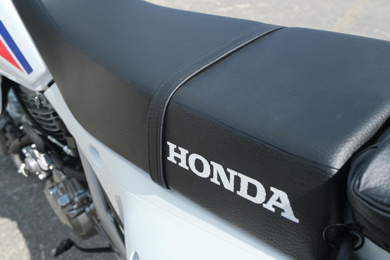 NEW 2025 HONDA XR650L Image 12
