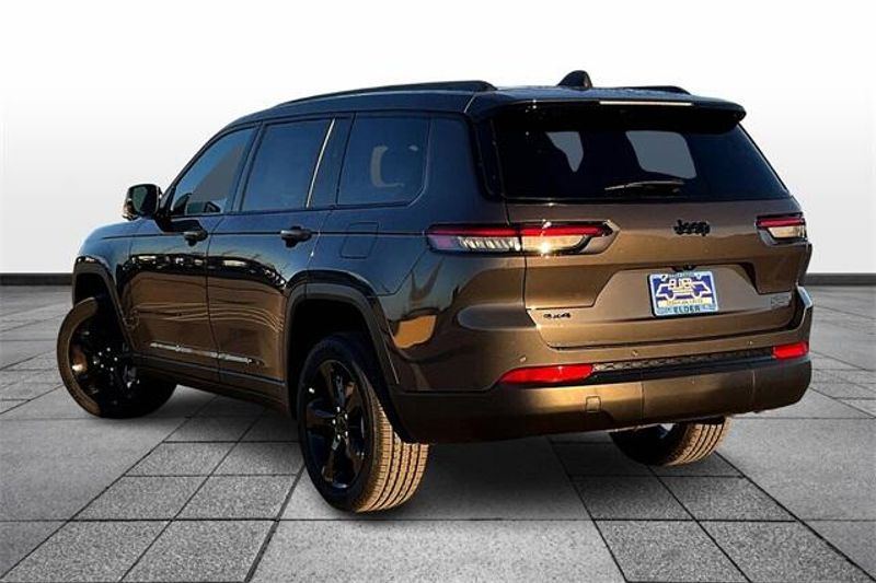 2025 Jeep Grand Cherokee L Altitude X 4x4Image 3